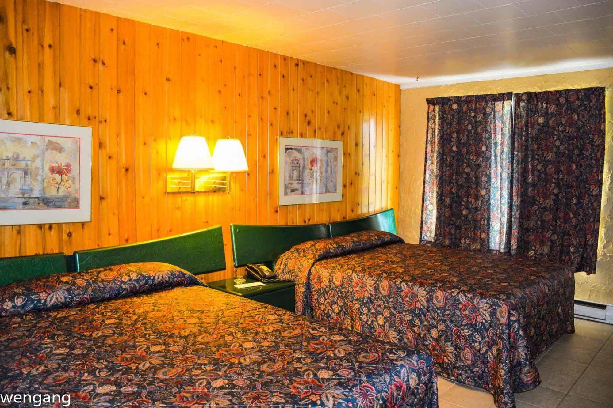 Auberge Godard Nominingue Exteriér fotografie
